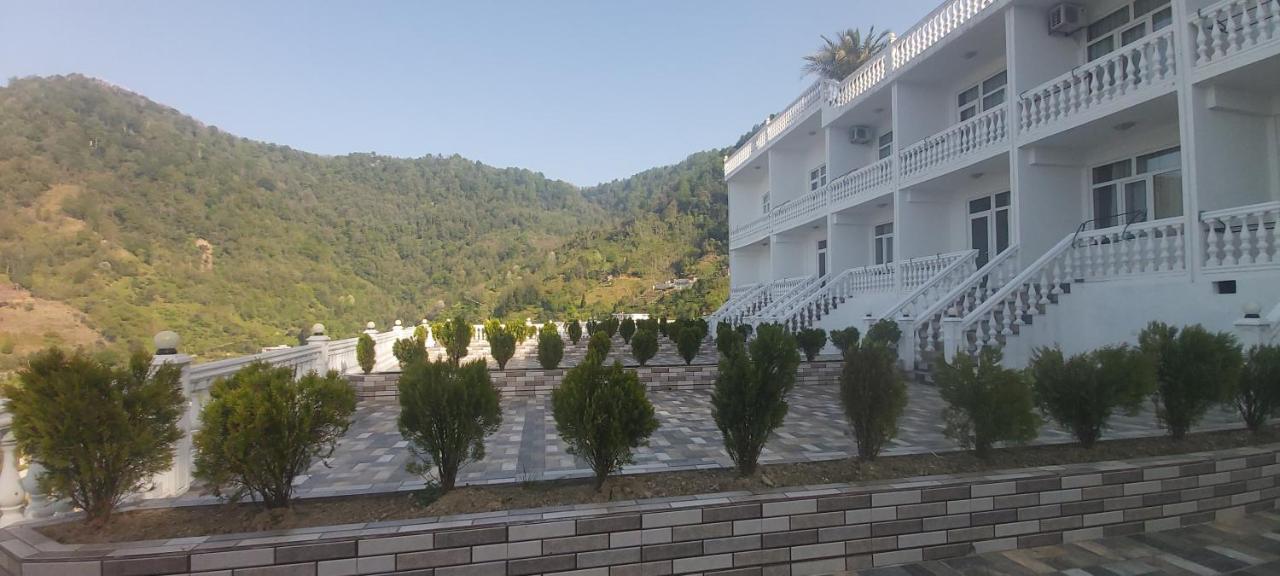 Hotel Zura Palace Kwariati Exterior foto